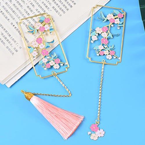 Exquisite electroplated brass bookmarks Pink cherry blossom tassels Cherry blossom bookmarks