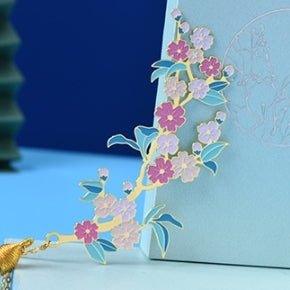 Exquisite electroplated brass bookmarks Pink cherry blossom tassels Cherry blossom bookmarks